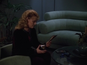 extant_StarTrekVOY_4x22-Unforgettable_03281.jpg