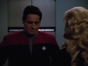 extant_StarTrekVOY_4x22-Unforgettable_03331.jpg