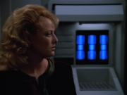 extant_StarTrekVOY_4x22-Unforgettable_03358.jpg