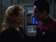 extant_StarTrekVOY_4x22-Unforgettable_03432.jpg
