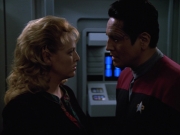 extant_StarTrekVOY_4x22-Unforgettable_03433.jpg