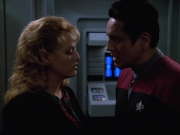 extant_StarTrekVOY_4x22-Unforgettable_03434.jpg