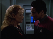 extant_StarTrekVOY_4x22-Unforgettable_03450.jpg
