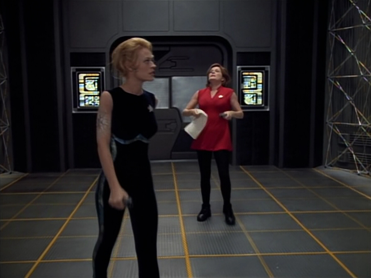 extant_StarTrek_Voyager_4x26-HopeAndFear_00043.jpg