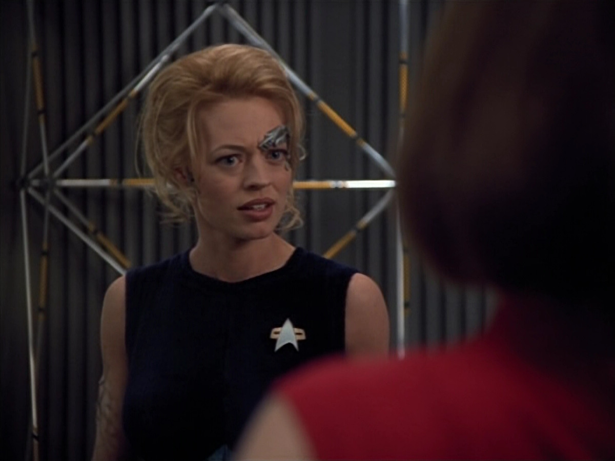 extant_StarTrek_Voyager_4x26-HopeAndFear_00072.jpg