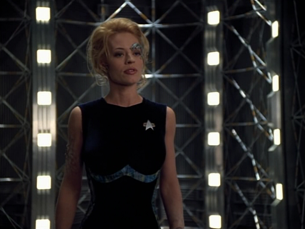 extant_StarTrek_Voyager_4x26-HopeAndFear_00103.jpg