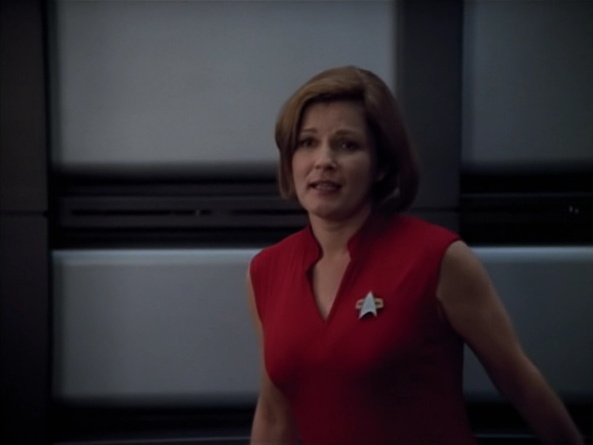 extant_StarTrek_Voyager_4x26-HopeAndFear_00107.jpg