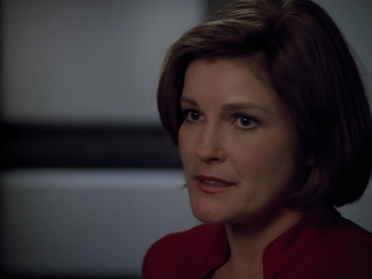 extant_StarTrek_Voyager_4x26-HopeAndFear_00120.jpg