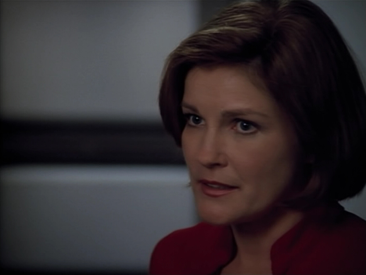 extant_StarTrek_Voyager_4x26-HopeAndFear_00122.jpg