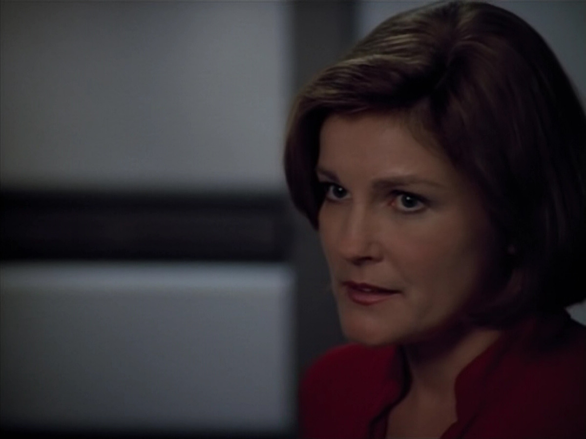 extant_StarTrek_Voyager_4x26-HopeAndFear_00123.jpg