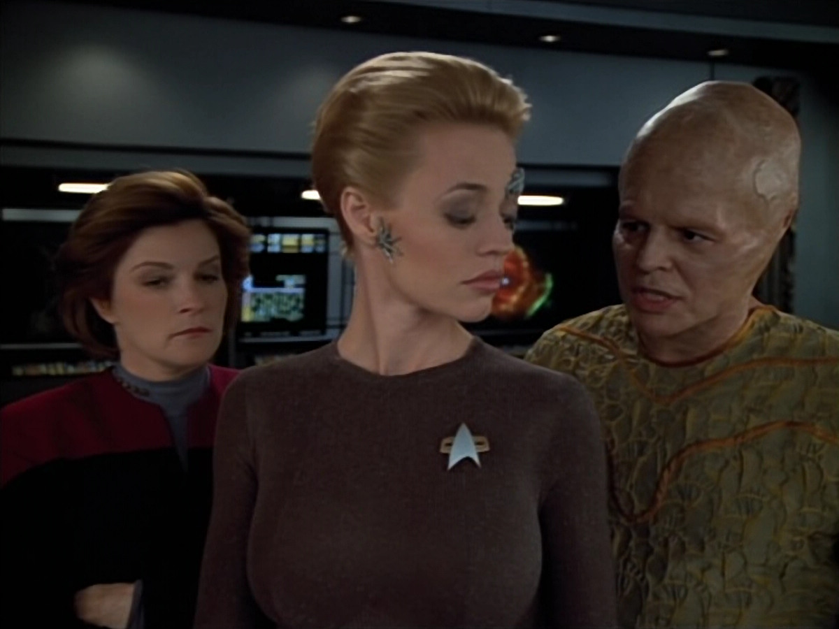 extant_StarTrek_Voyager_4x26-HopeAndFear_00618.jpg