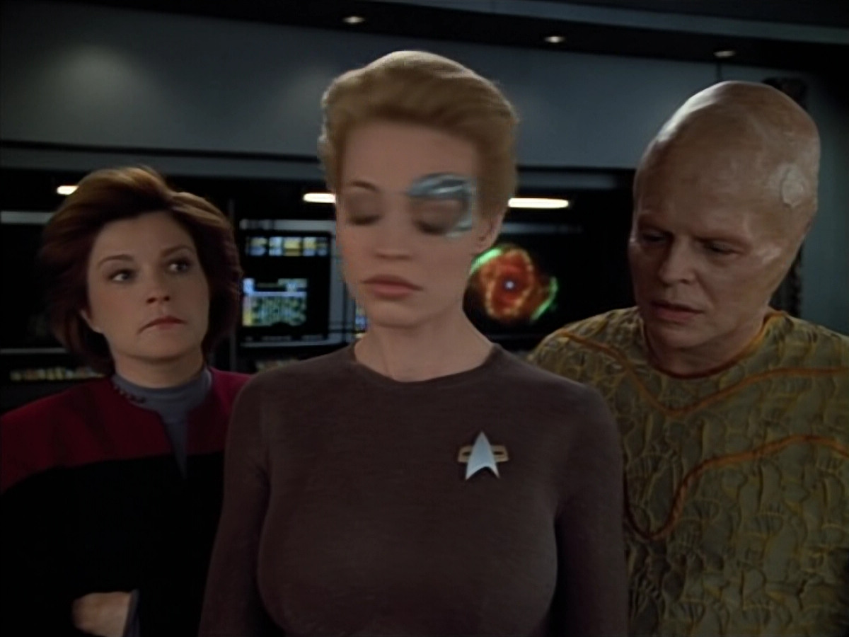 extant_StarTrek_Voyager_4x26-HopeAndFear_00619.jpg