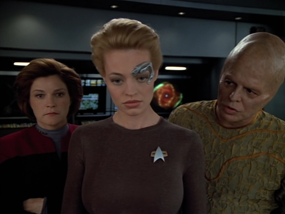 extant_StarTrek_Voyager_4x26-HopeAndFear_00625.jpg