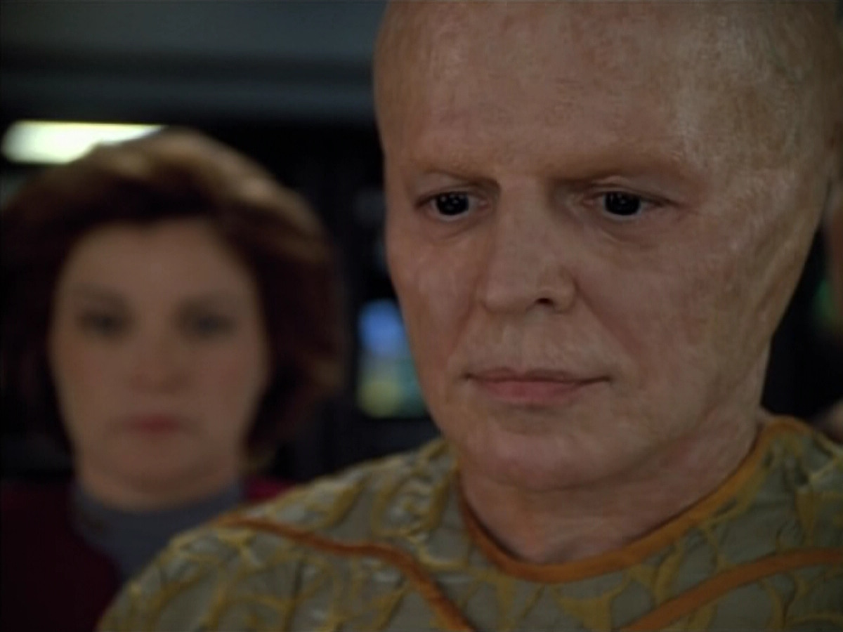 extant_StarTrek_Voyager_4x26-HopeAndFear_00661.jpg