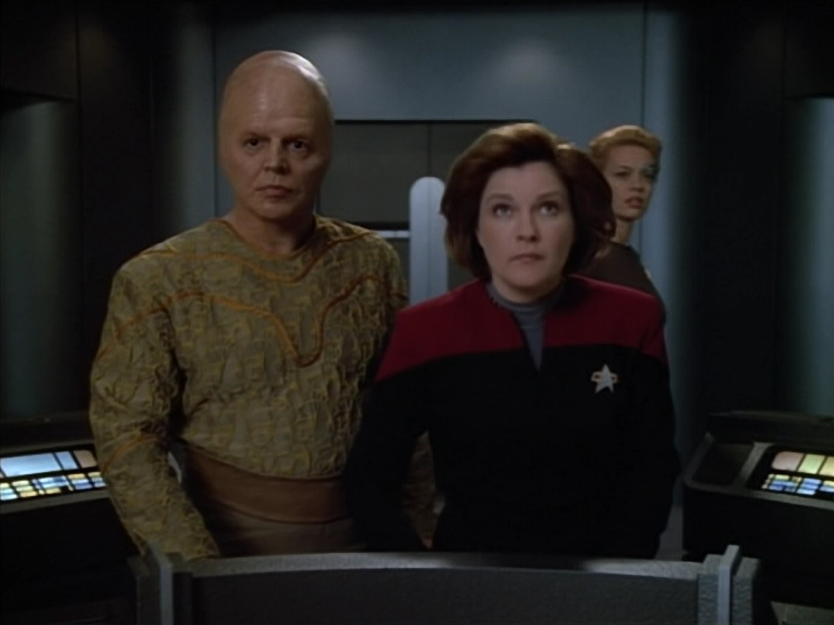 extant_StarTrek_Voyager_4x26-HopeAndFear_00710.jpg