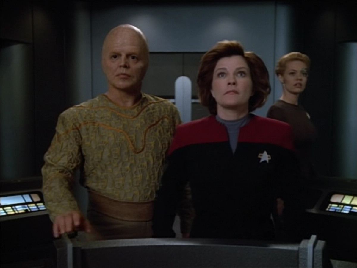 extant_StarTrek_Voyager_4x26-HopeAndFear_00711.jpg