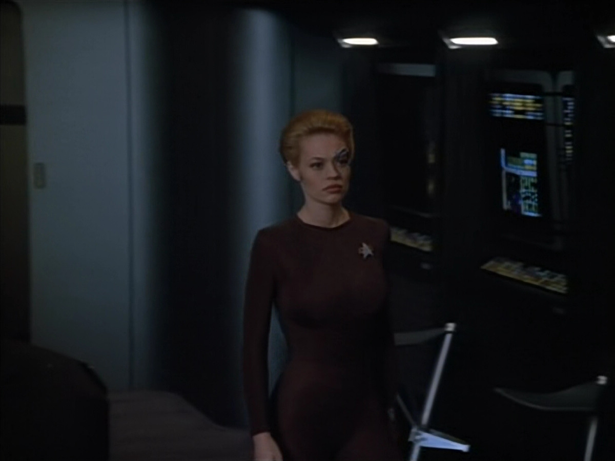 extant_StarTrek_Voyager_4x26-HopeAndFear_00722.jpg