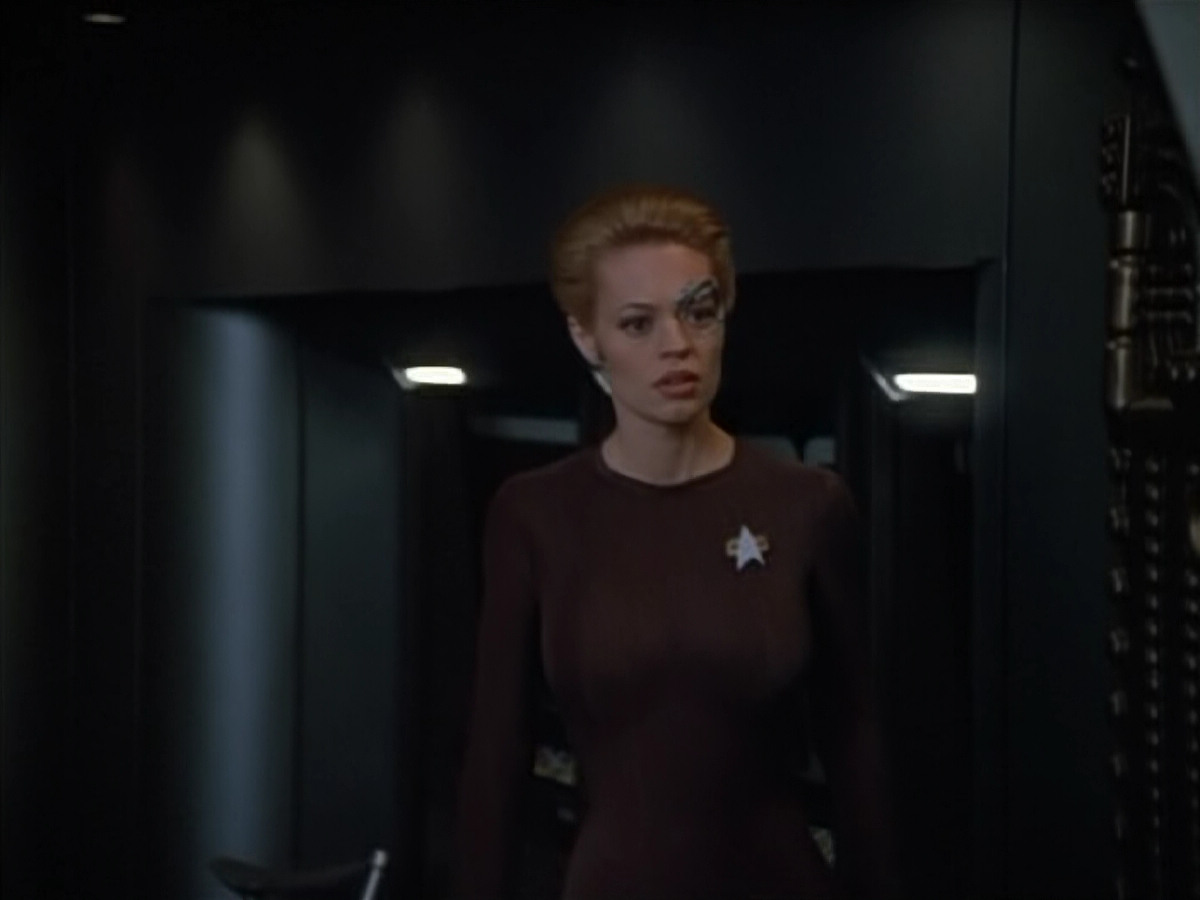 extant_StarTrek_Voyager_4x26-HopeAndFear_00724.jpg