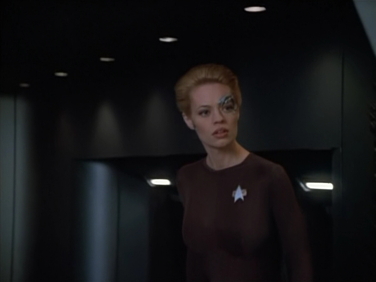 extant_StarTrek_Voyager_4x26-HopeAndFear_00725.jpg