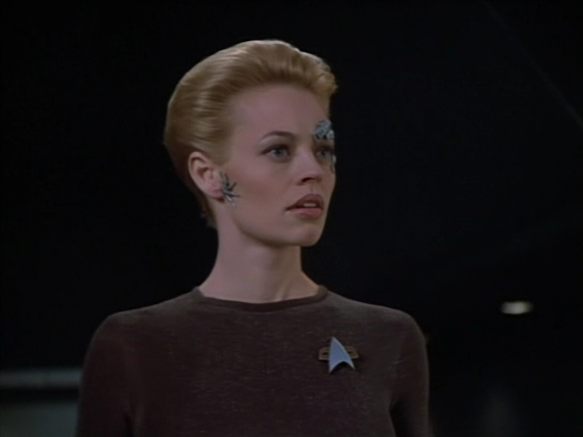 extant_StarTrek_Voyager_4x26-HopeAndFear_00728.jpg