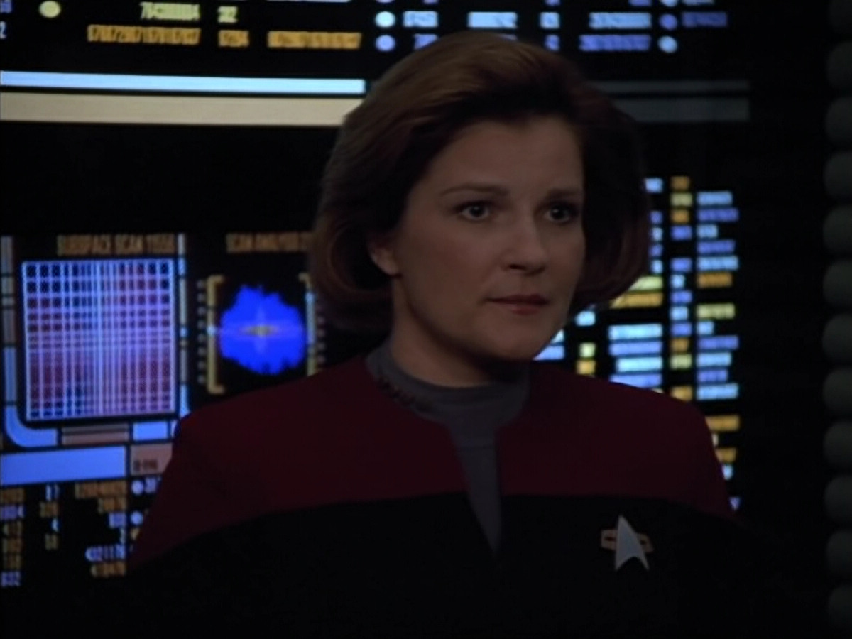 extant_StarTrek_Voyager_4x26-HopeAndFear_01272.jpg