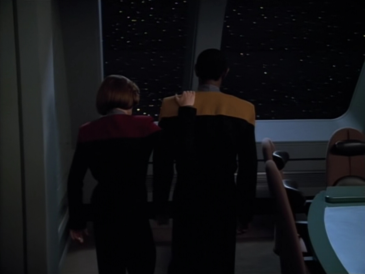 extant_StarTrek_Voyager_4x26-HopeAndFear_01426.jpg