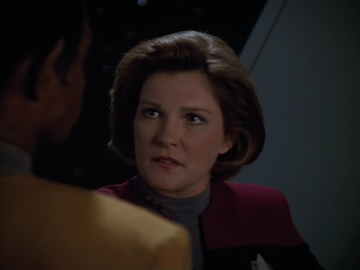 extant_StarTrek_Voyager_4x26-HopeAndFear_01508.jpg