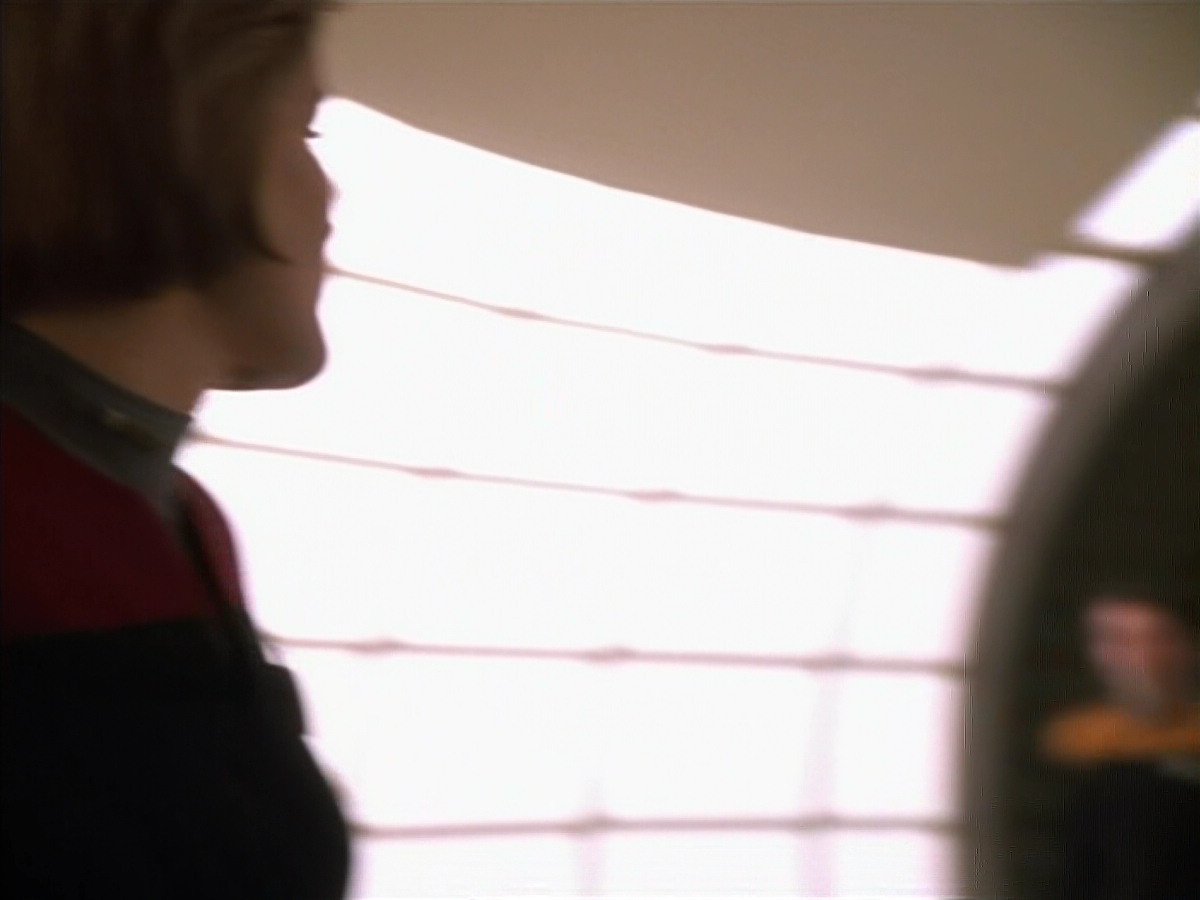 extant_StarTrek_Voyager_4x26-HopeAndFear_01550.jpg