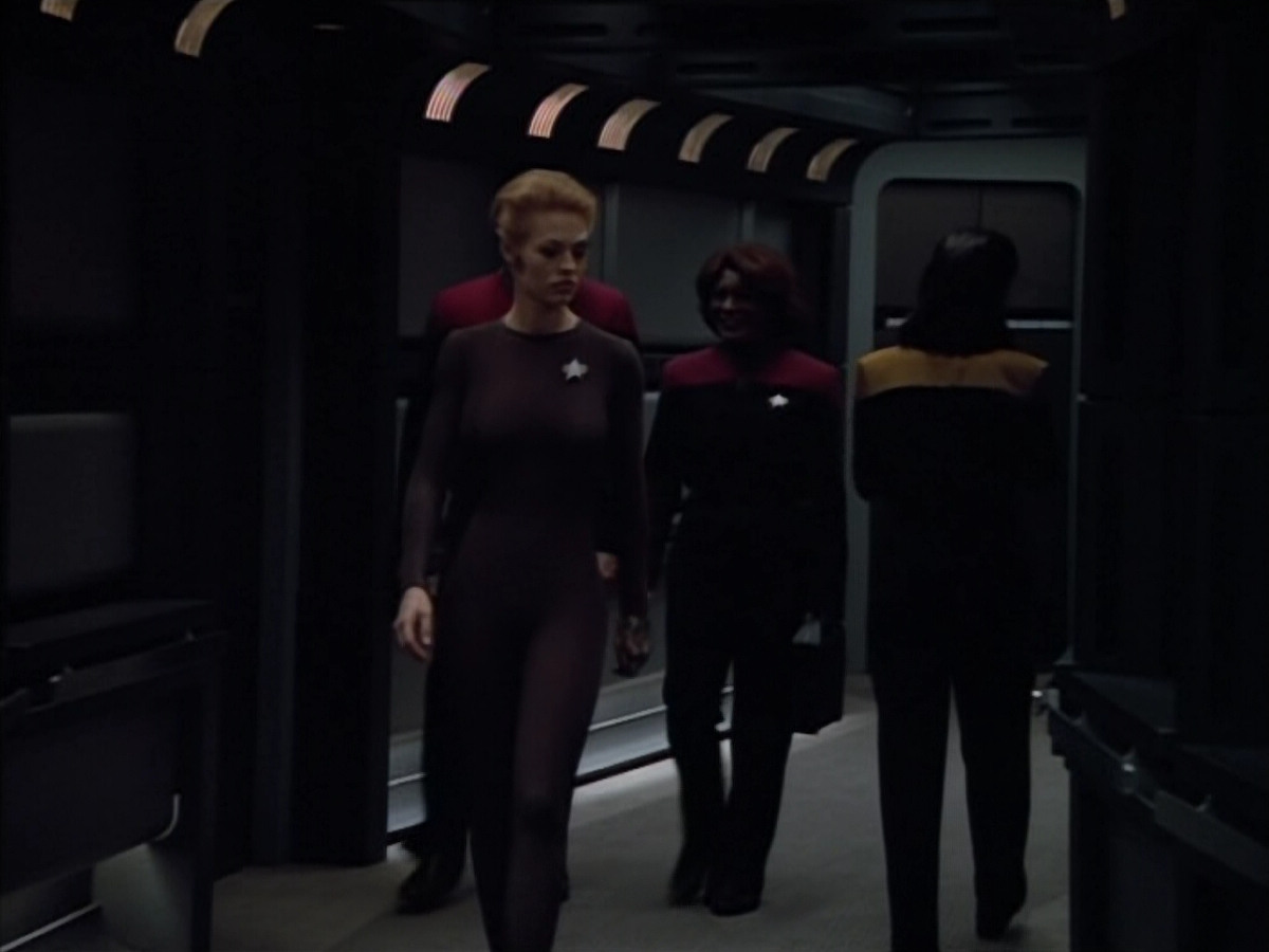 extant_StarTrek_Voyager_4x26-HopeAndFear_01580.jpg