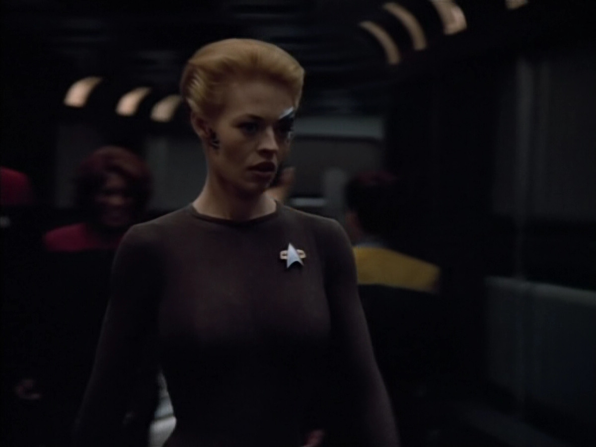 extant_StarTrek_Voyager_4x26-HopeAndFear_01584.jpg