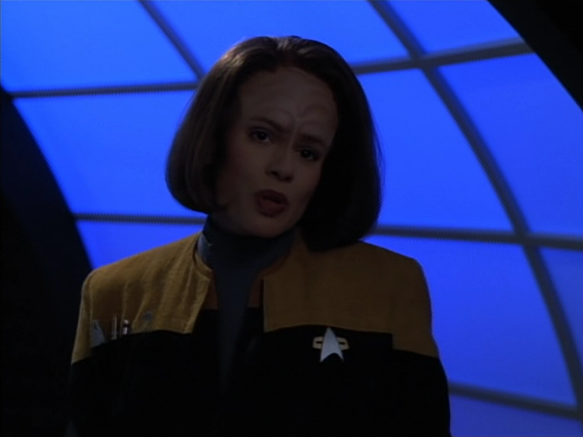 extant_StarTrek_Voyager_4x26-HopeAndFear_01735.jpg