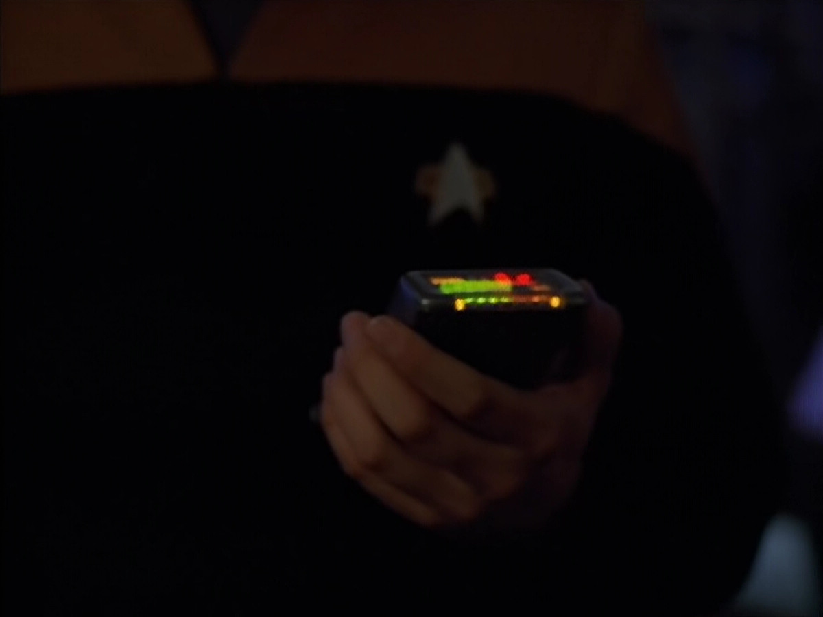 extant_StarTrek_Voyager_4x26-HopeAndFear_01877.jpg