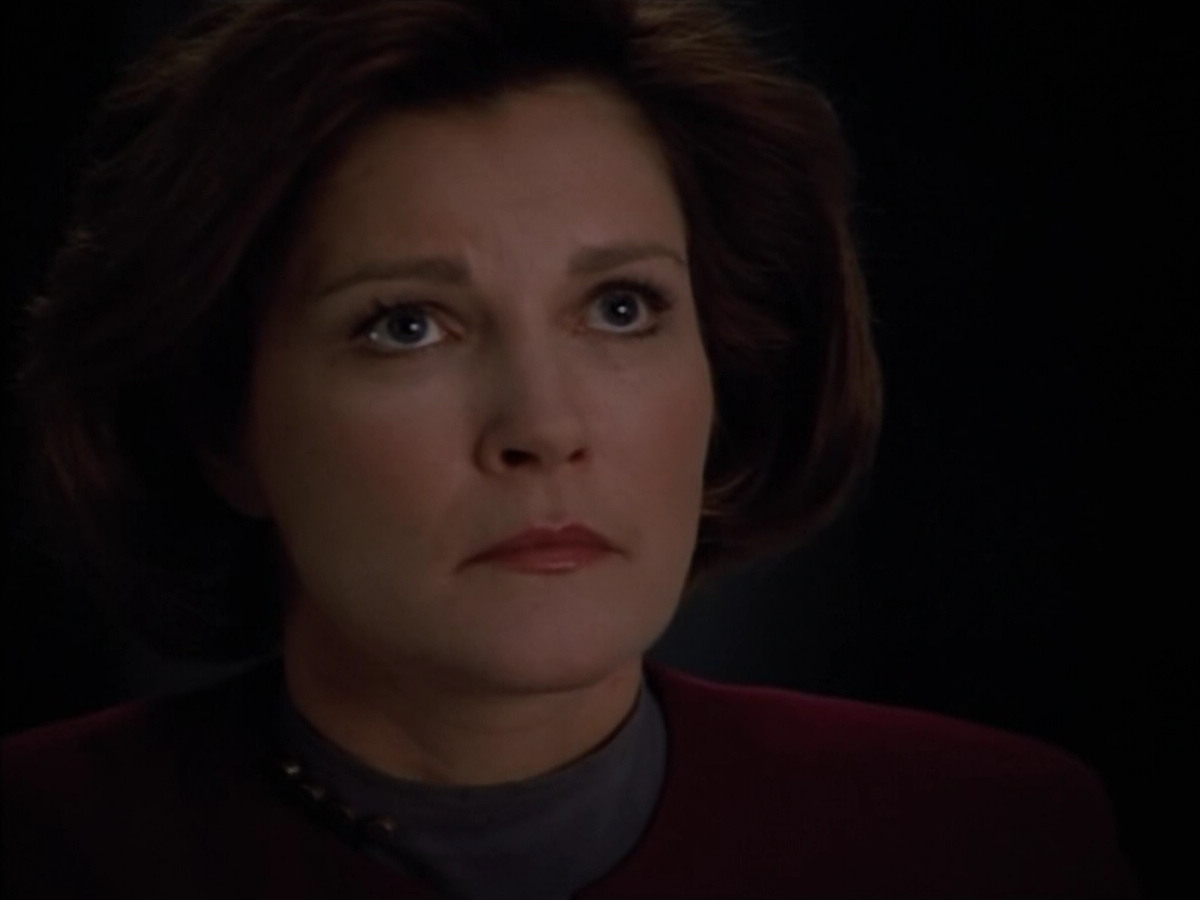 extant_StarTrek_Voyager_4x26-HopeAndFear_01937.jpg