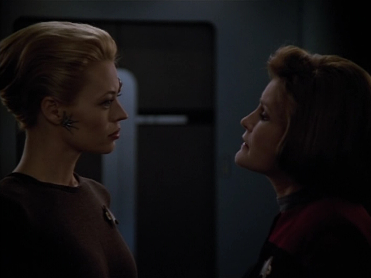extant_StarTrek_Voyager_4x26-HopeAndFear_02020.jpg