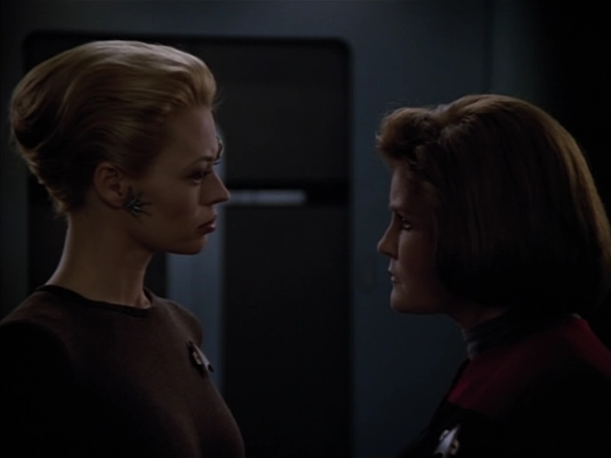 extant_StarTrek_Voyager_4x26-HopeAndFear_02050.jpg