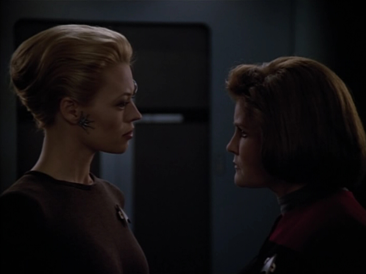 extant_StarTrek_Voyager_4x26-HopeAndFear_02051.jpg