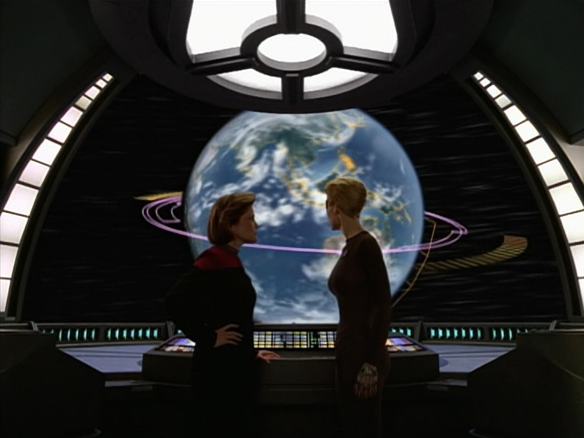 extant_StarTrek_Voyager_4x26-HopeAndFear_02098.jpg