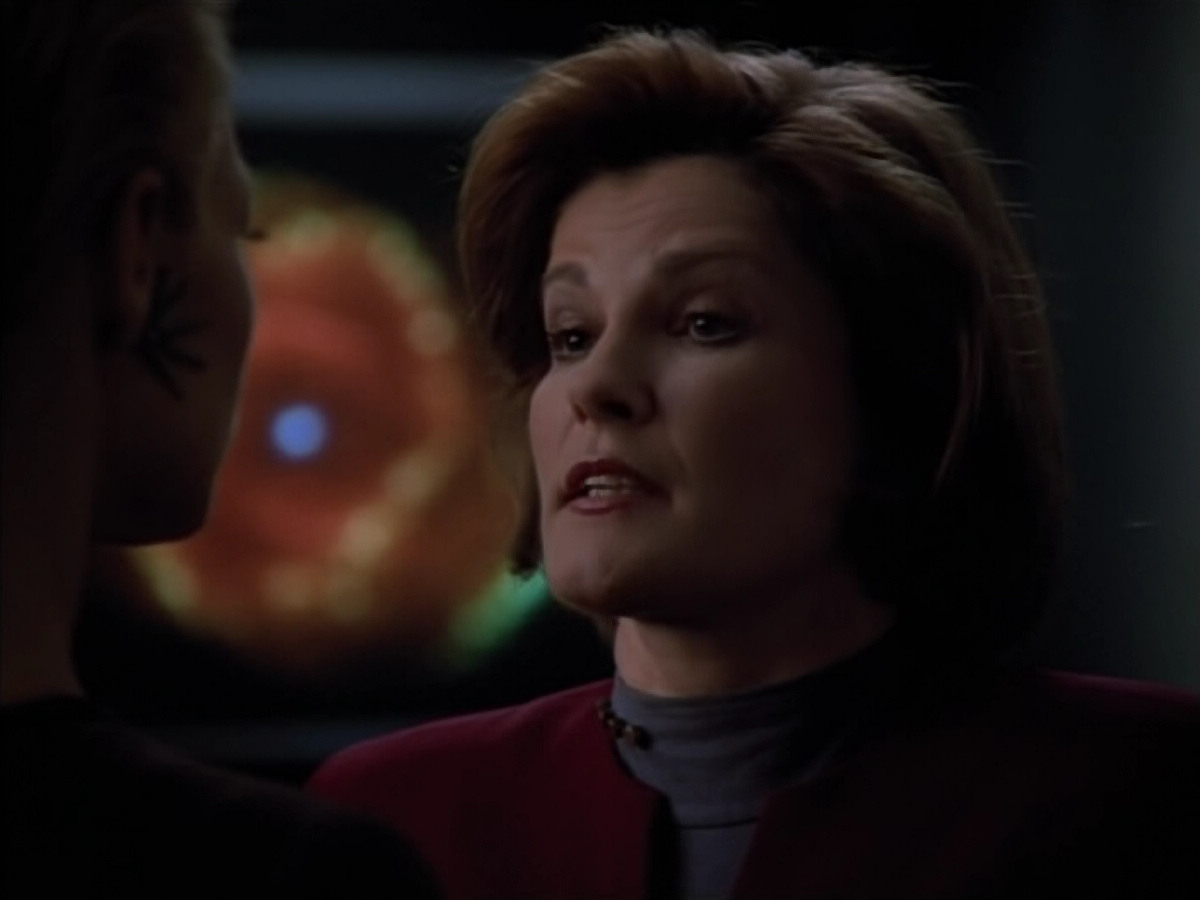 extant_StarTrek_Voyager_4x26-HopeAndFear_02106.jpg