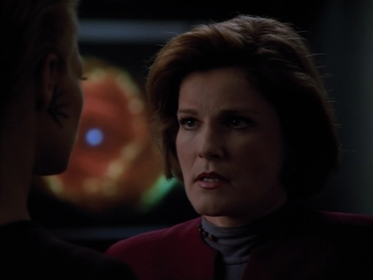 extant_StarTrek_Voyager_4x26-HopeAndFear_02114.jpg