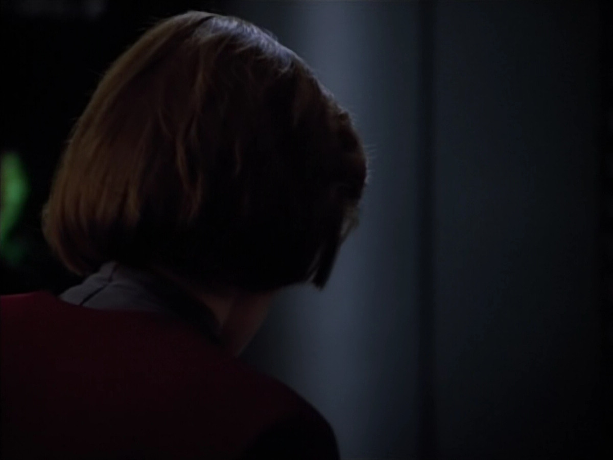 extant_StarTrek_Voyager_4x26-HopeAndFear_02150.jpg