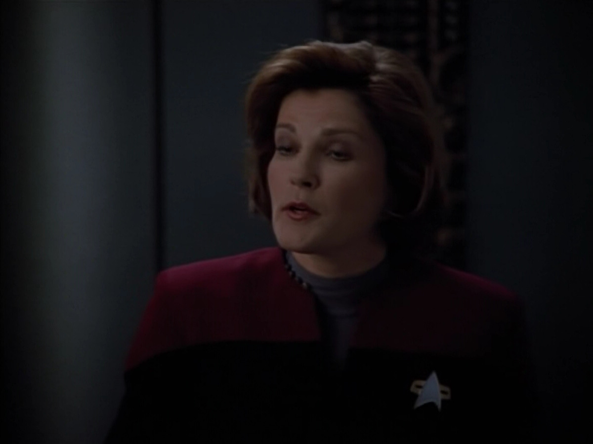 extant_StarTrek_Voyager_4x26-HopeAndFear_02157.jpg