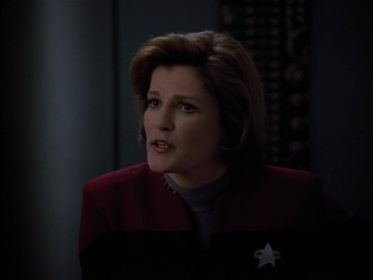 extant_StarTrek_Voyager_4x26-HopeAndFear_02182.jpg