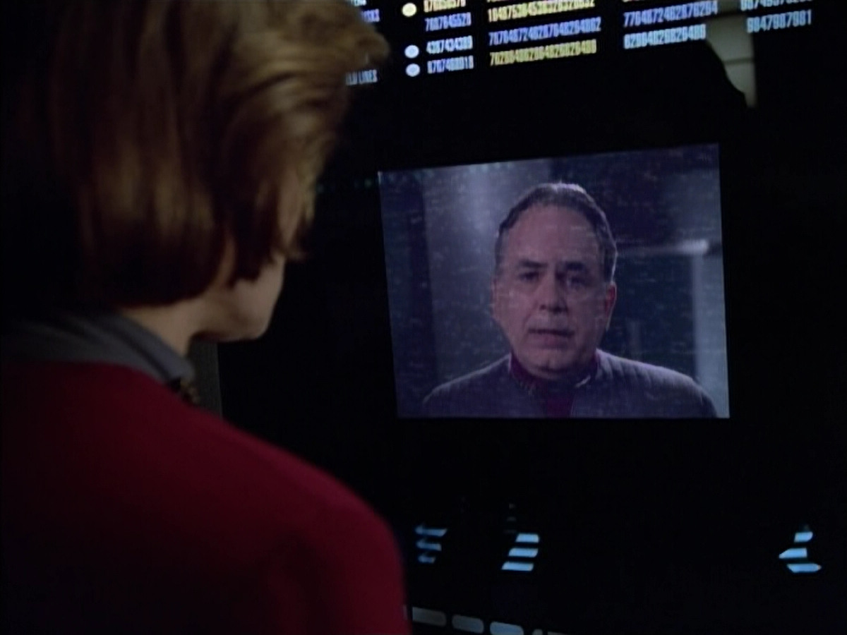 extant_StarTrek_Voyager_4x26-HopeAndFear_02278.jpg