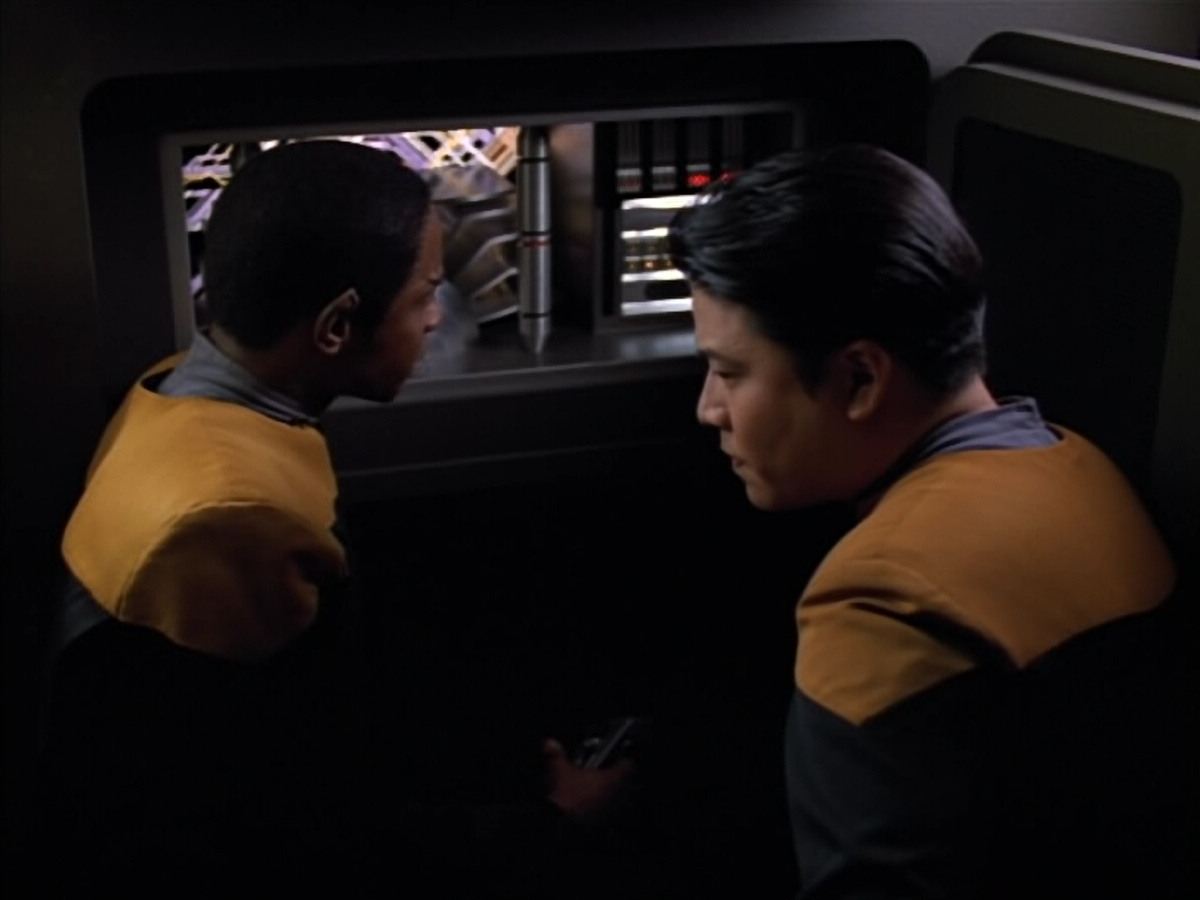 extant_StarTrek_Voyager_4x26-HopeAndFear_02363.jpg