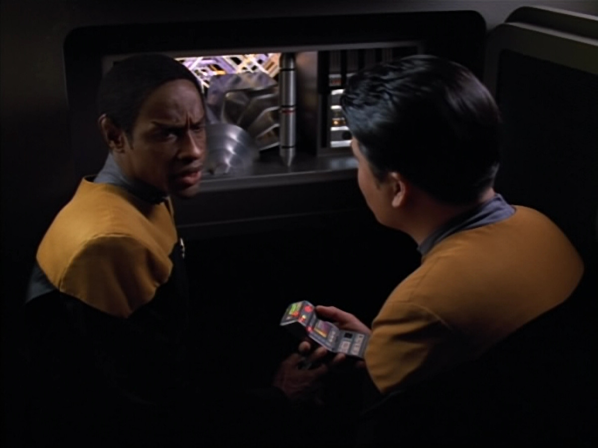 extant_StarTrek_Voyager_4x26-HopeAndFear_02375.jpg