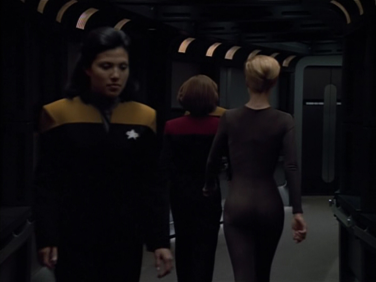 extant_StarTrek_Voyager_4x26-HopeAndFear_02391.jpg