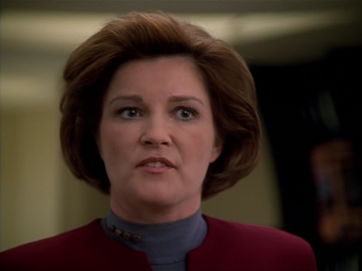 extant_StarTrek_Voyager_4x26-HopeAndFear_02504.jpg