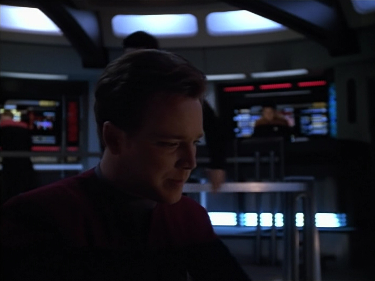 extant_StarTrek_Voyager_4x26-HopeAndFear_02637.jpg