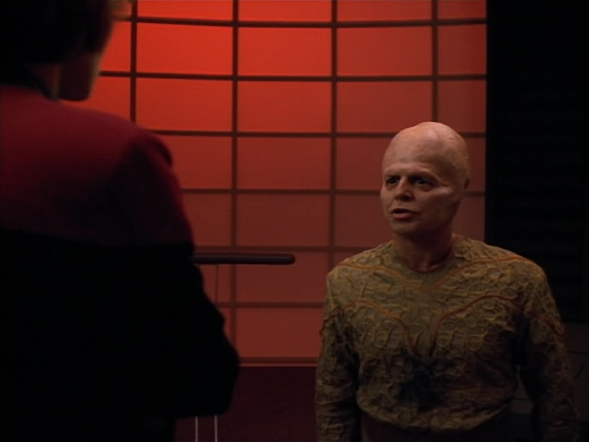 extant_StarTrek_Voyager_4x26-HopeAndFear_02770.jpg
