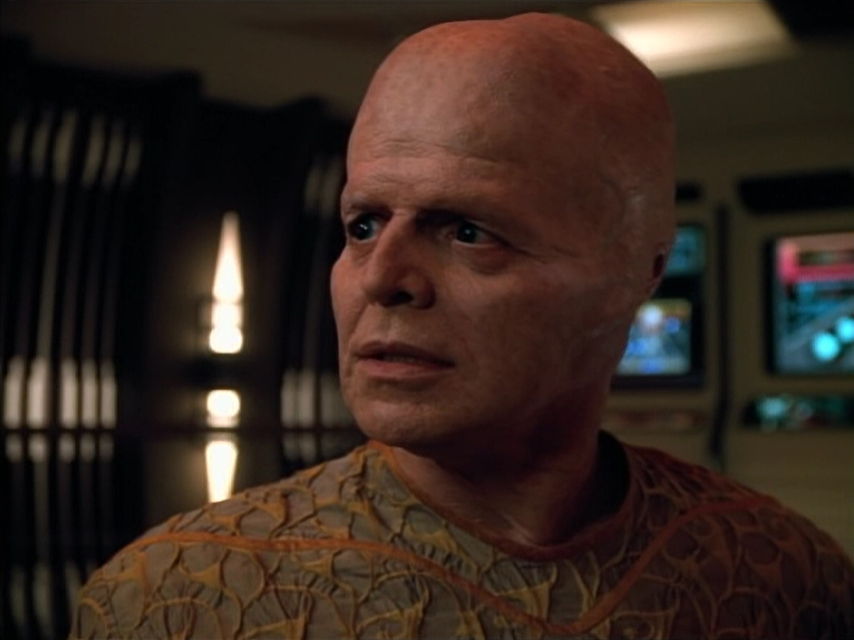 extant_StarTrek_Voyager_4x26-HopeAndFear_02985.jpg